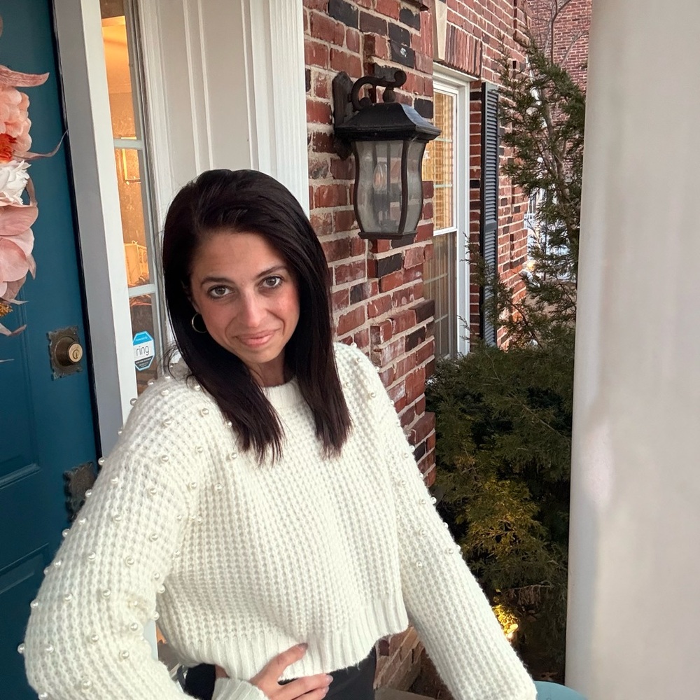 Chic White Knit Sweater